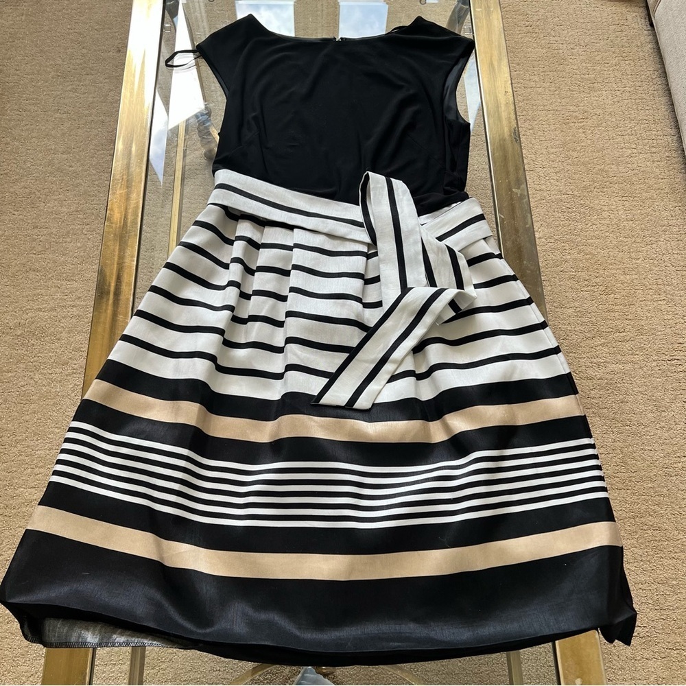 Dressbarn Black and White Pleated Midi Dress - Picture 13 of 14